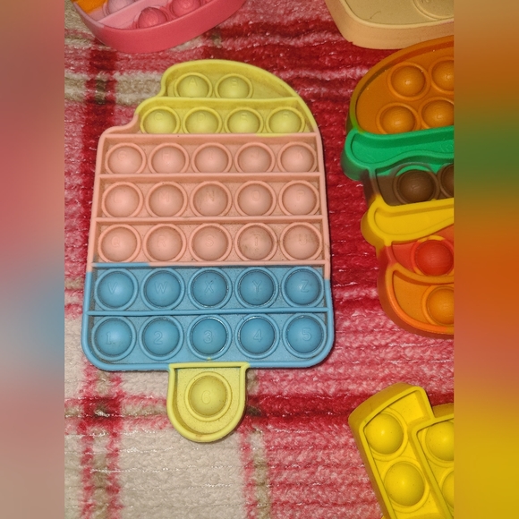 =^Pop it fidgets 7 food - Picture 6 of 9